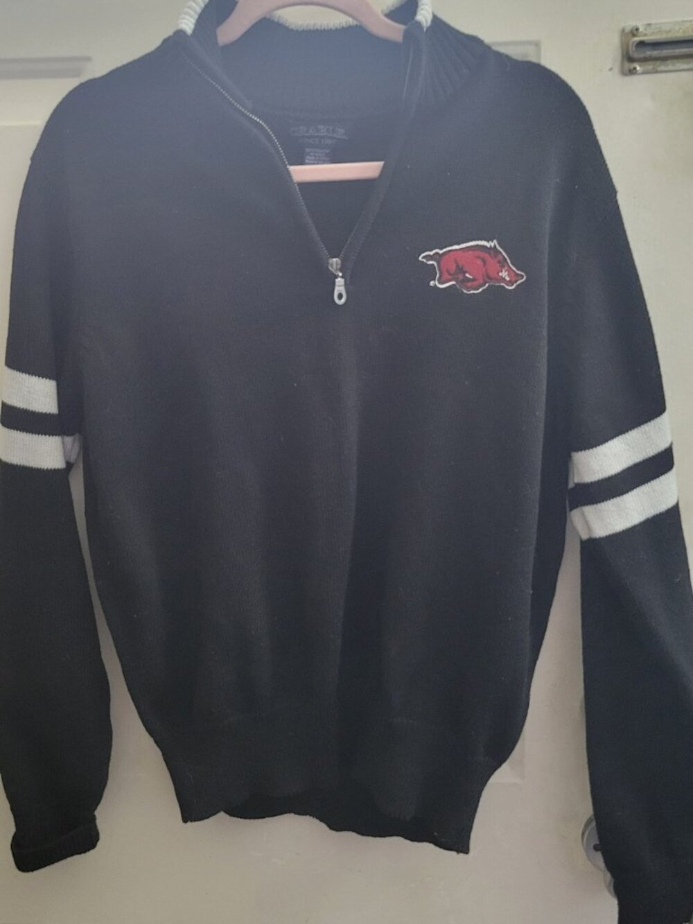 Crable Arkansas Razorbacks Men's Knit Black W/ Stripes Sweater 1/4 Zip Medium